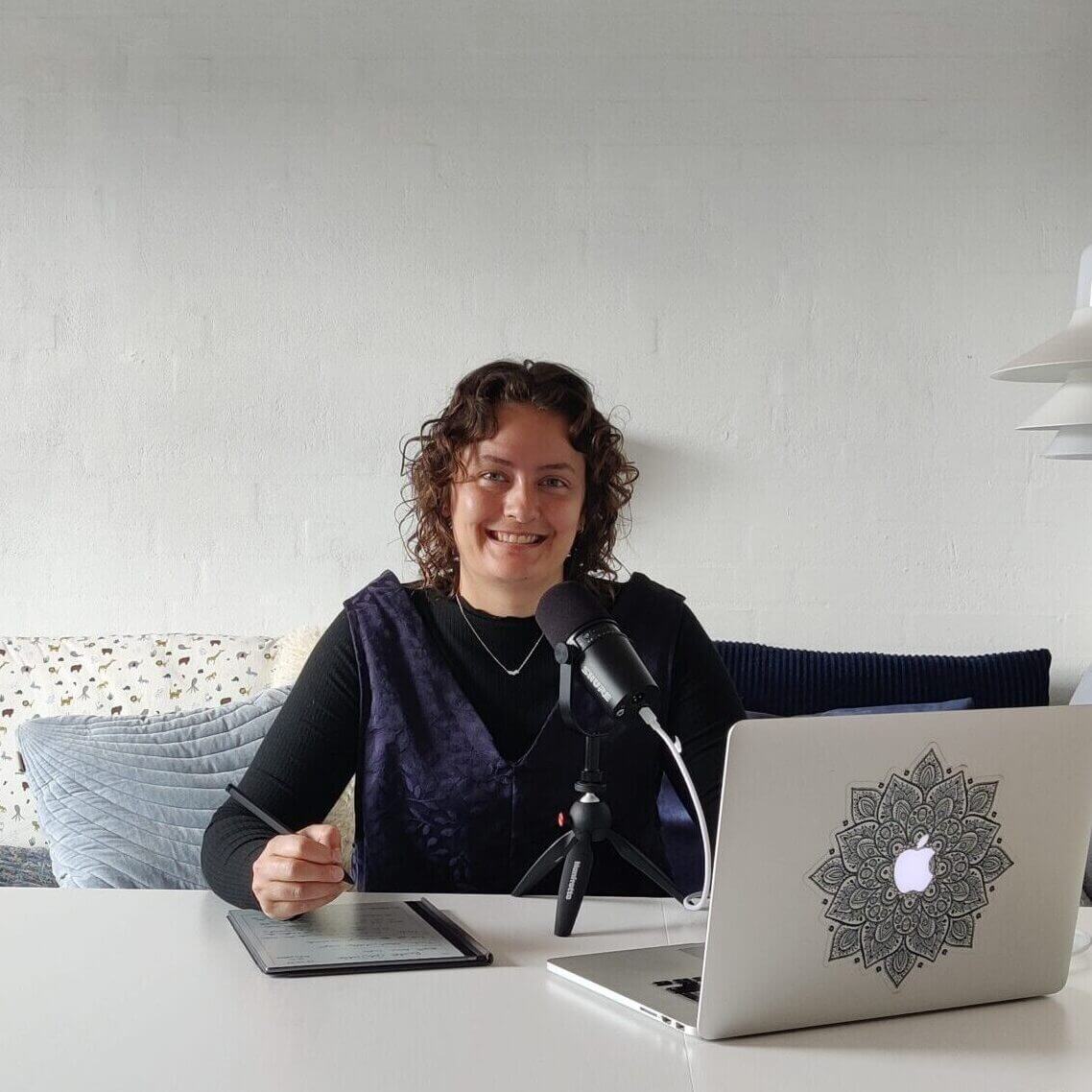 Pernille Sofie: Coach, oprydningsmentor og marketingsassistent